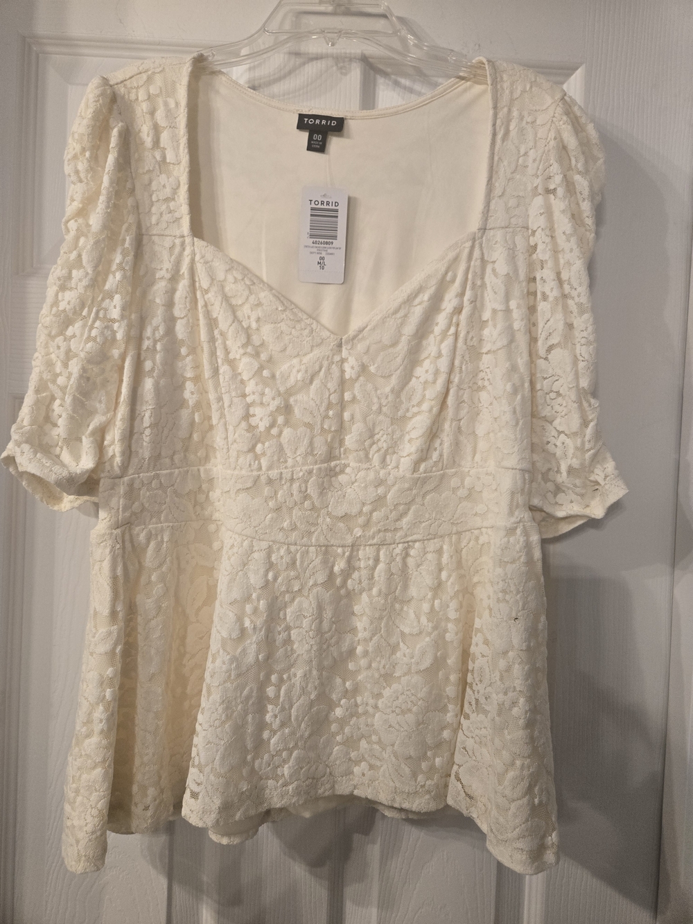 TORRID Cream Lace Peplum Short Sleeve Top